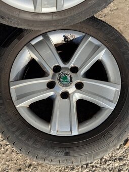 Predám elektrony 5x112 R15 originál Skoda Octavia . - 4
