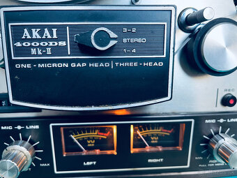 kotucovy magnetofon AKAI 4000 DS - 4