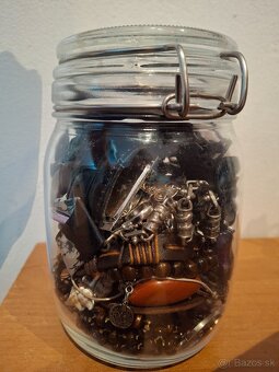 Mystery jewelery jar - 4