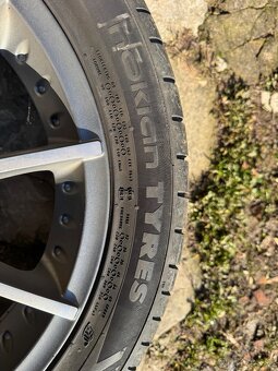 Letné pneumatiky Nokian 235/45 R17 - 4
