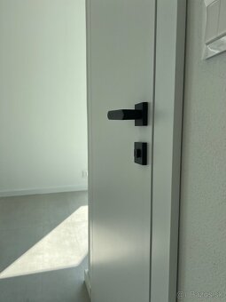 PRENÁJOM- OBCHODNÉ PRIESTORY- CABAJ-ČÁPOR - 4