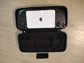 Predám steam deck oled obrazovka 1TB - 4