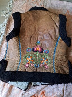Svadobné vesty rok 1940 - 4