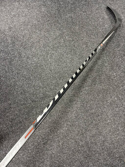 Hokejka Warrior Covert QRE 10 Custom - 4