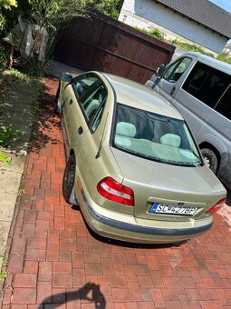 Predam auto Volvo S40 - 2001 - 2.0l benzin - 277km - manual - 4