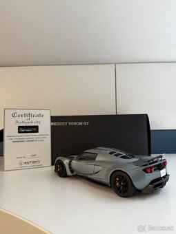 Hennessey Venom GT Autoart Signature 1:18 - 4