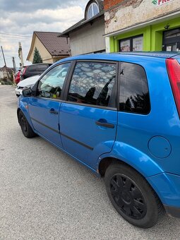 Ford Fiesta - 4