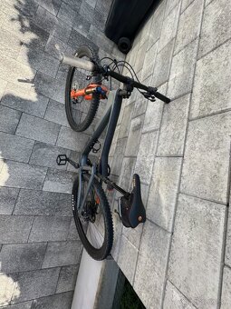CUBE AMS 100 C:68 - 4