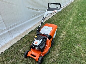 Predám zánovnú kosačku zn. Stihl RM 448 T - 4