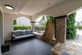 CHORVÁTSKO - Dom so štyrmi apartmánmi 100 m od mora - VRSI,  - 4