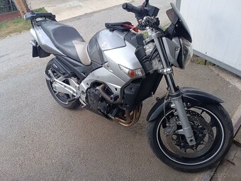 Suzuki GSR 600 - 4