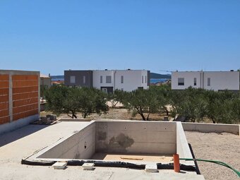 CHORVÁTSKO - Apartmány v tichej časti (S2) - VODICE, ŠIBENIK - 4