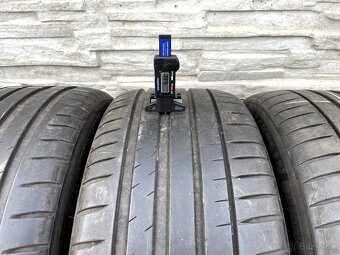 255/40 R19 Michelin letne - 4