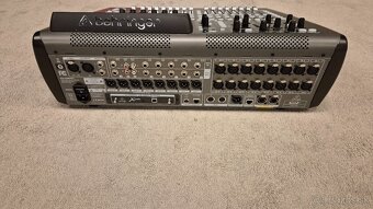Behringer X32 compact - 4