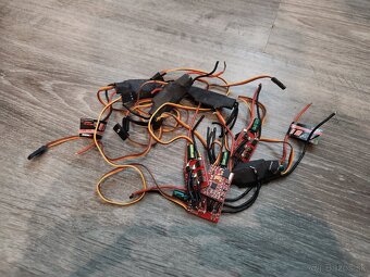 12A ESC kus 10e - 4