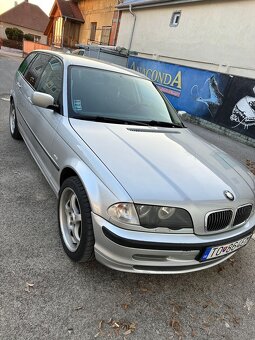 BMW e46 330xd+druhe auto na náhradné diely - 4