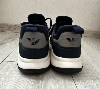 Pánske,kvalitné sneakersy ARMANI - č.41 - 4