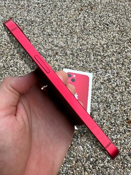 iPhone 13 - baterie 100% red - 4