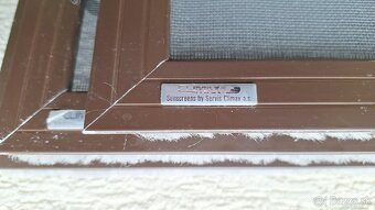 Sieťky na okná a balkónové dvere Climax so žalúziou - 4