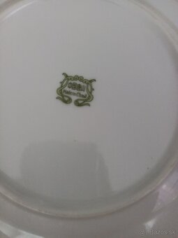 Staré zdobené plytké taniere (2 ks) - 4