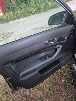 Rozpredam audi A6 C6 - 4