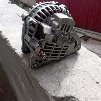 Predám alternátor Mazda 6 gh 103 kw - 4