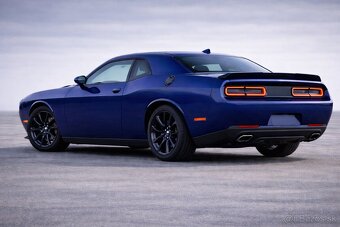 Dodge Challenger SXT BLACK TOP - 4