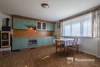 Rodinný dom, sídlo firmy alebo penzión s rozľahlým pozemkom - 4