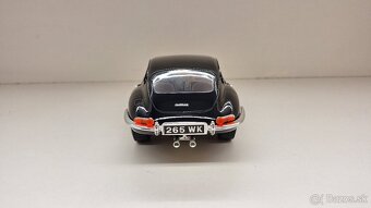1:18 JAGUAR E COUPE, č - 4