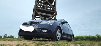 Kia ceed 1.6 crdi 85kw - 4