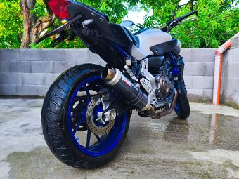 Yamaha - 4