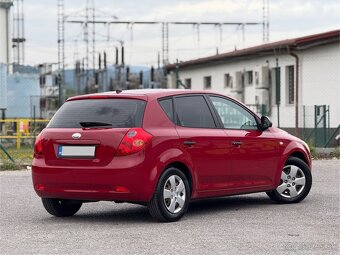 Kia Ceed 1.6 Benzín 104 000Km - 4