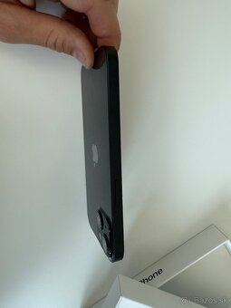iPhone 13 Midnight 128 GB TOP STAV - 4