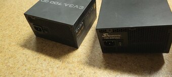 Predám 2 nefunkčné zdroje Seasonic + EVGA - 4
