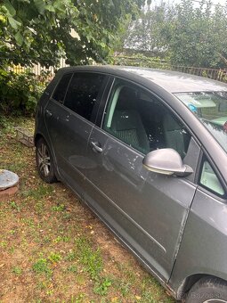 Predam Volkswagen golf 5plus 1.9 tdi - 4