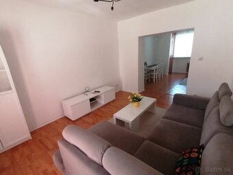 2-izb. byt s presklenou lodžiou - Martin - centrum -PRENÁJOM - 4