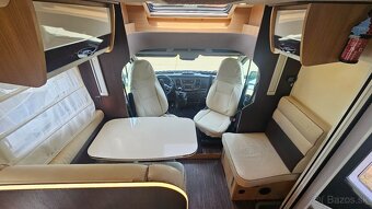 170PS 2023 5míst obytné auto karavan velmi pěkný stav - 4