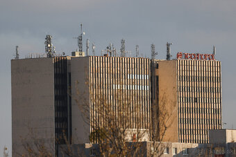 Canon RF 100-500mm f/4.5-7.1L IS USM - 4