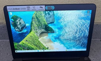 Asus ZenBook / Intel m5 / 4GB RAM / 128GB SSD / 13.3" FHD - 4