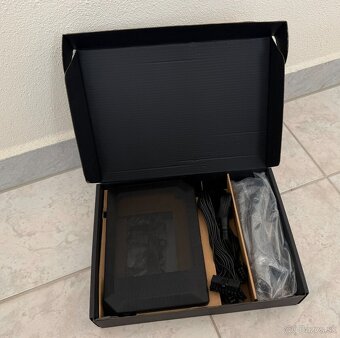 Cooler Master NCORE 100 MAX - Bronzová Skrinka - 4