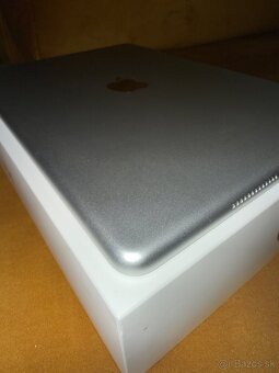 Apple iPad 9 gen - 4