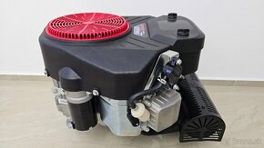 Dvouválcový motor Loncin 22HP - 4