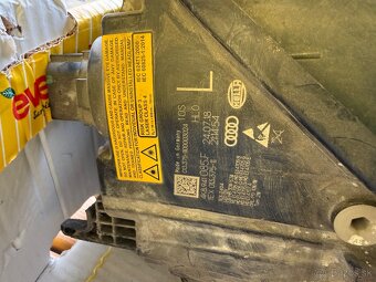 Poškodené svetlá Audi A7 - 4