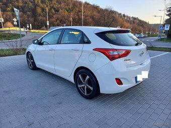 Hyundai i30 1.4 CRDi - 4
