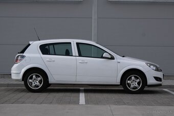 Opel Astra 1.6 ecoFLEX, 85kW, M5 - 4