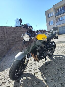 Yamaha xsr 900 - 4