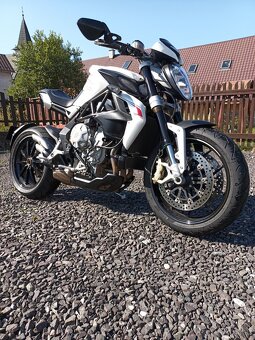 MvAgusta Dragster 800 - 4