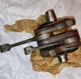 Originální nové válce písty kroužky z vojenského depozitu - 4