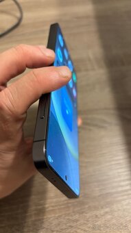 Samsung Galaxy S24 + - 4