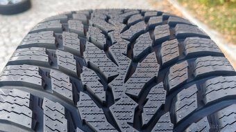 Zimné pneu 245/50 R18 --- NOKIAN - 4